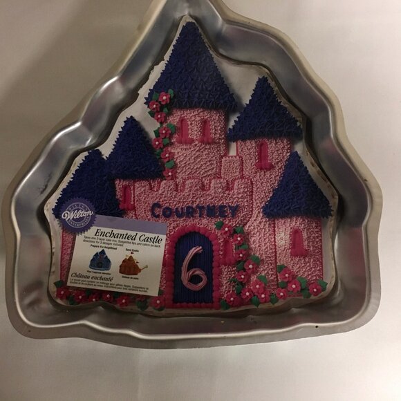 Wilton Enchanted Castle Sand Castle Knighthood Cake Pan # 2105-2031 Bake - Picture 2 of 4